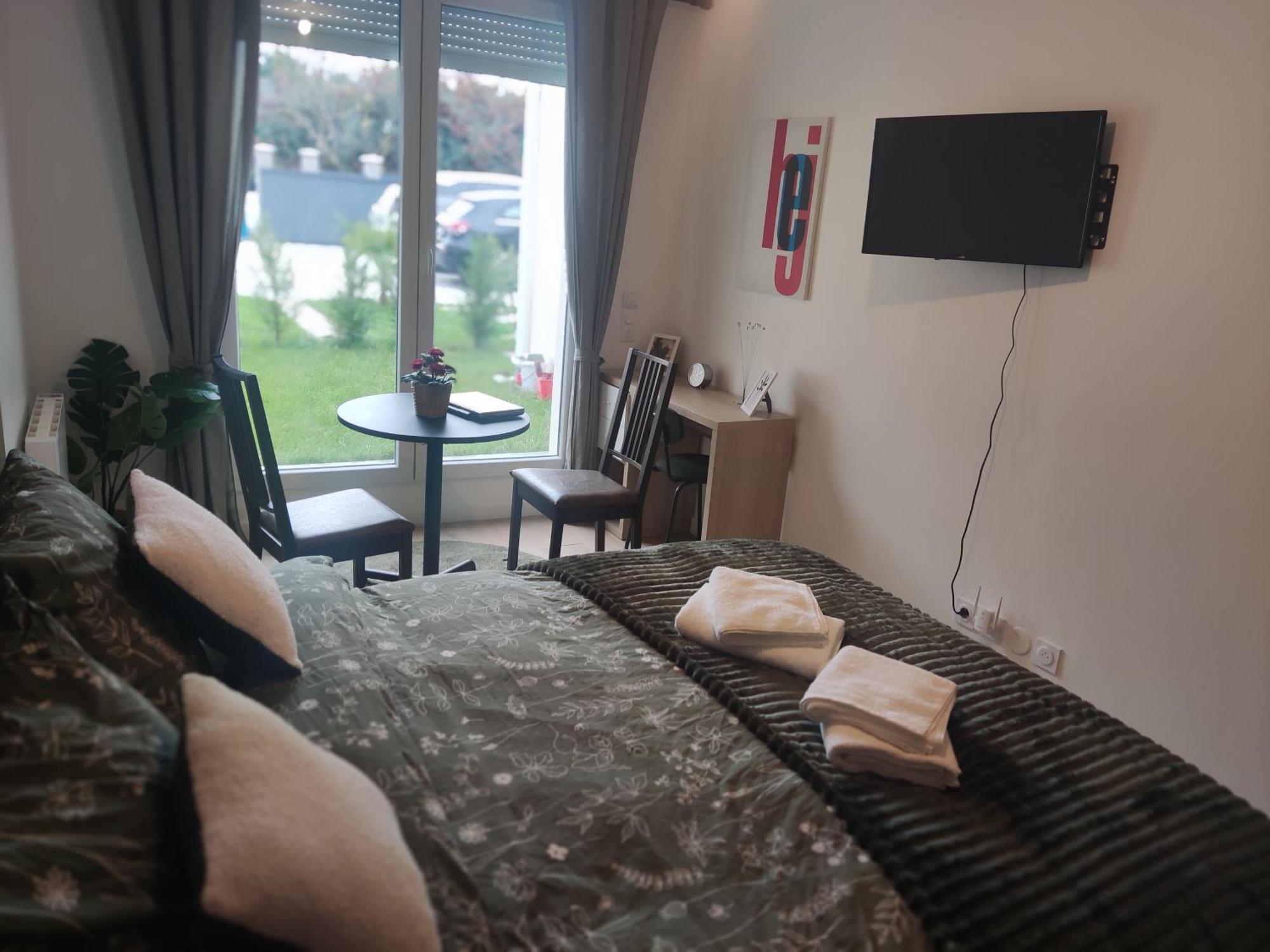 Mir - Chambre 1 Leilighet Athis-Mons Eksteriør bilde